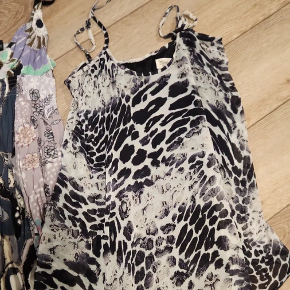 Colorful Patterned Dresses - Picture 5 of 5